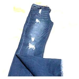 Women’s distressed jeans